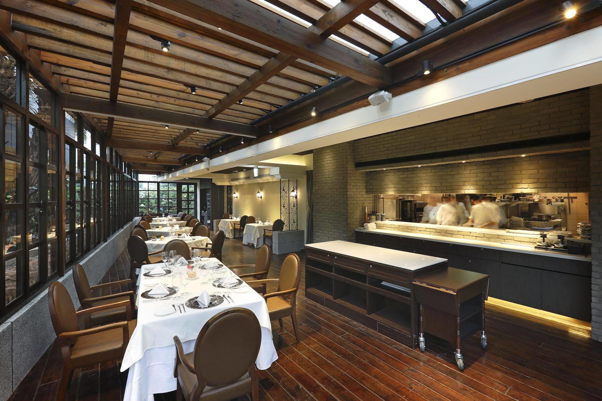 Taipei Garden Hotel - Ximending Exterior foto Interior of the restaurant